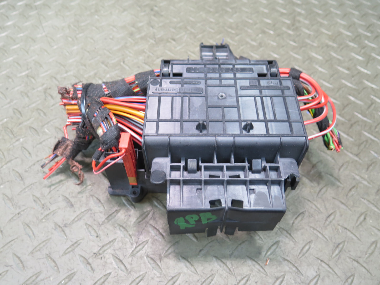 2005-2012 Porsche Boxster 987 Engine Fuse Relay Box Module Unit