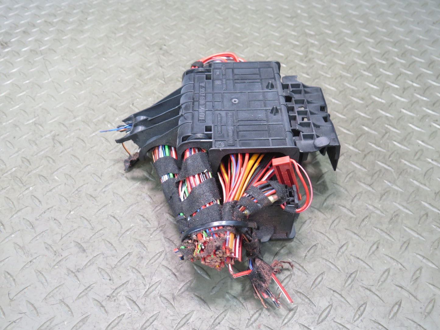 2005-2012 Porsche Boxster 987 Engine Fuse Relay Box Module Unit