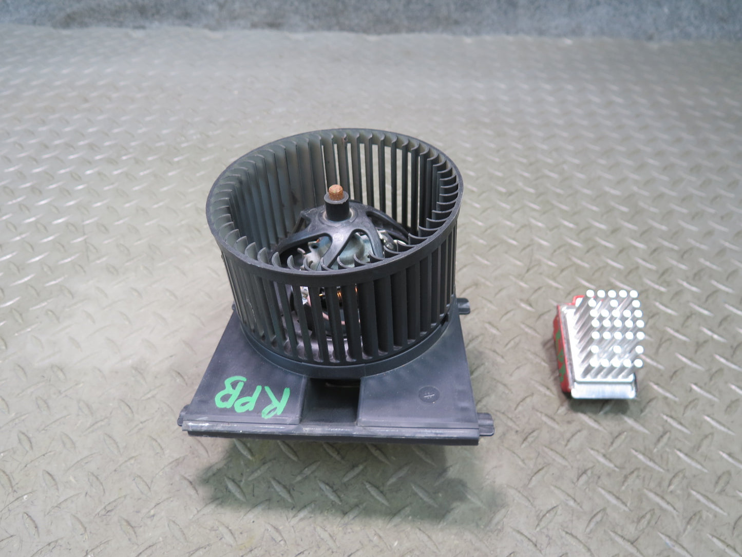2005-2012 Porsche Boxster 987 A/C Heater Blower Motor Fan W/ Resistor