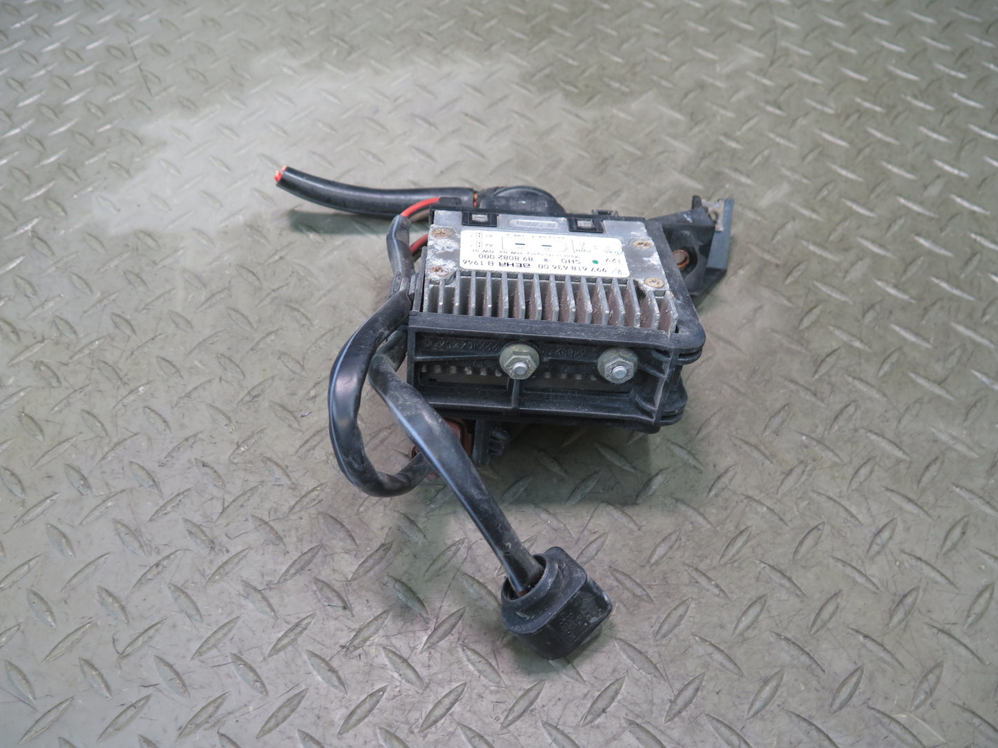 2005-2012 Porsche Boxster 987 Cooling Fan Control Module Unit