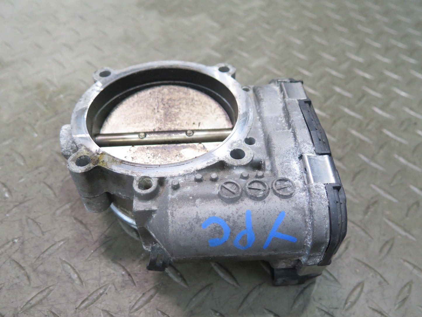 2011-2018 Porsche Cayenne 958 Engine Motor Throttle Body 99760511601 OEM