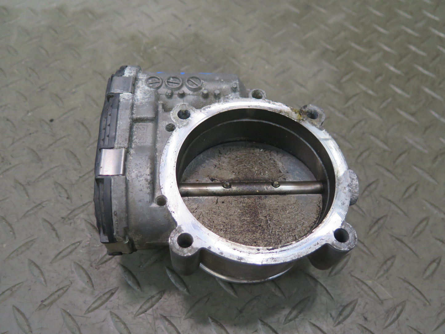 2011-2018 Porsche Cayenne 958 Engine Motor Throttle Body 99760511601 OEM