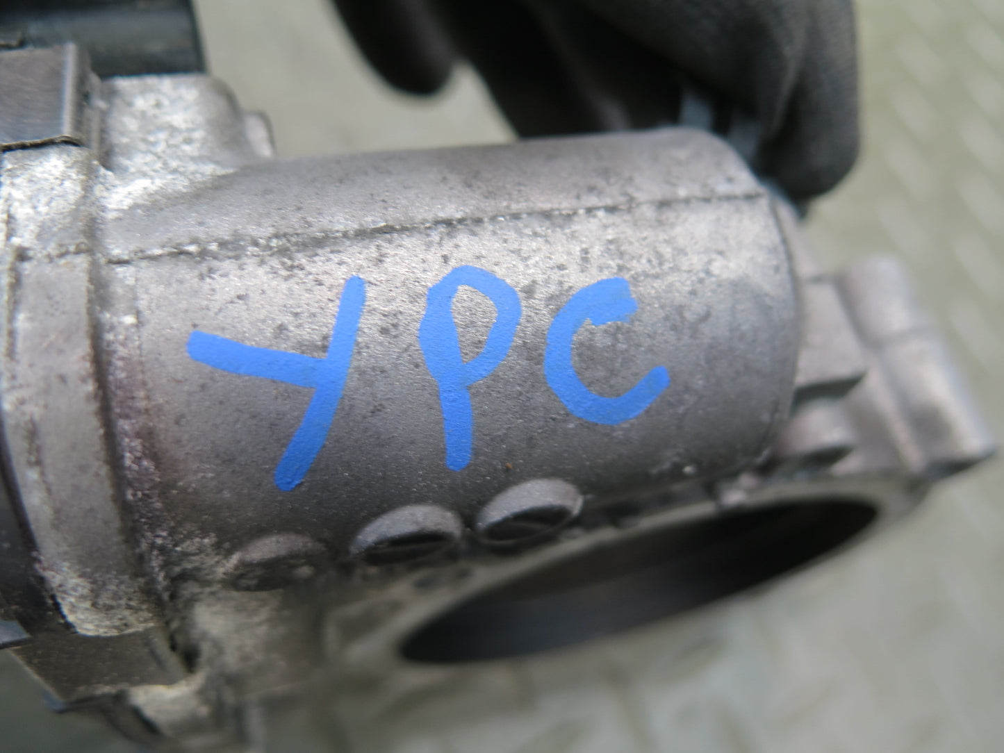2011-2018 Porsche Cayenne 958 Engine Motor Throttle Body 99760511601 OEM