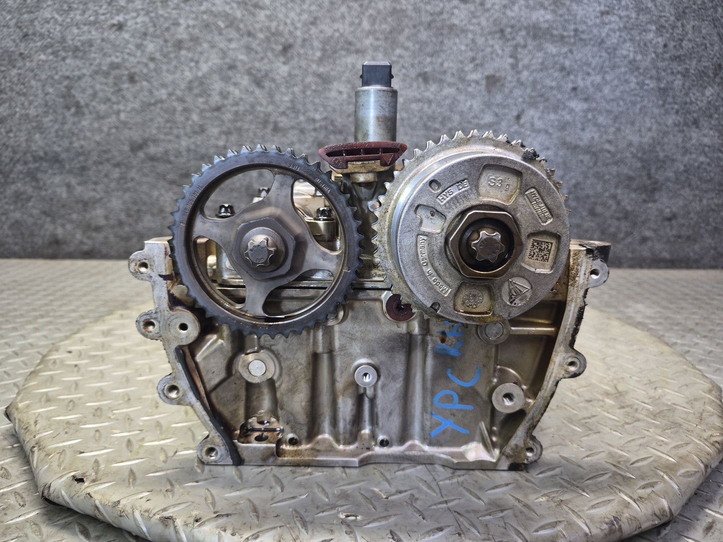13-14 Porsche Cayenne 958 GTS 4.8L M48.02 Engine Right Cylinder Head w Camshafts