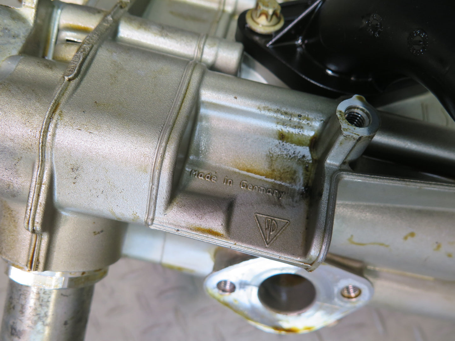 2011-2014 Porsche Cayenne 958 4.8L NON Turbo Engine Motor Oil Pump w Pickup Tube