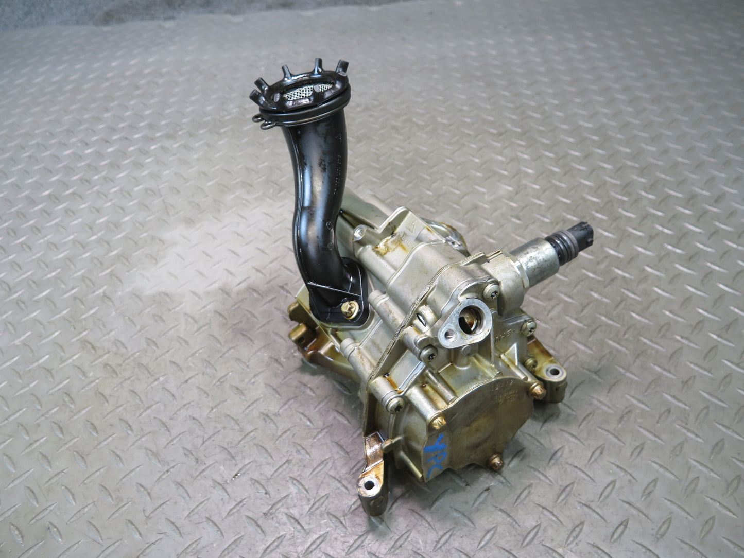 2011-2014 Porsche Cayenne 958 4.8L NON Turbo Engine Motor Oil Pump w Pickup Tube