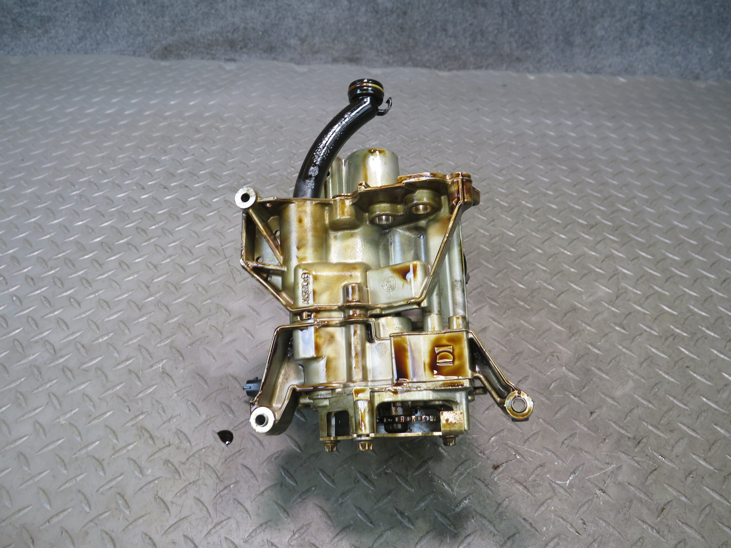 2011-2014 Porsche Cayenne 958 4.8L NON Turbo Engine Motor Oil Pump w Pickup Tube