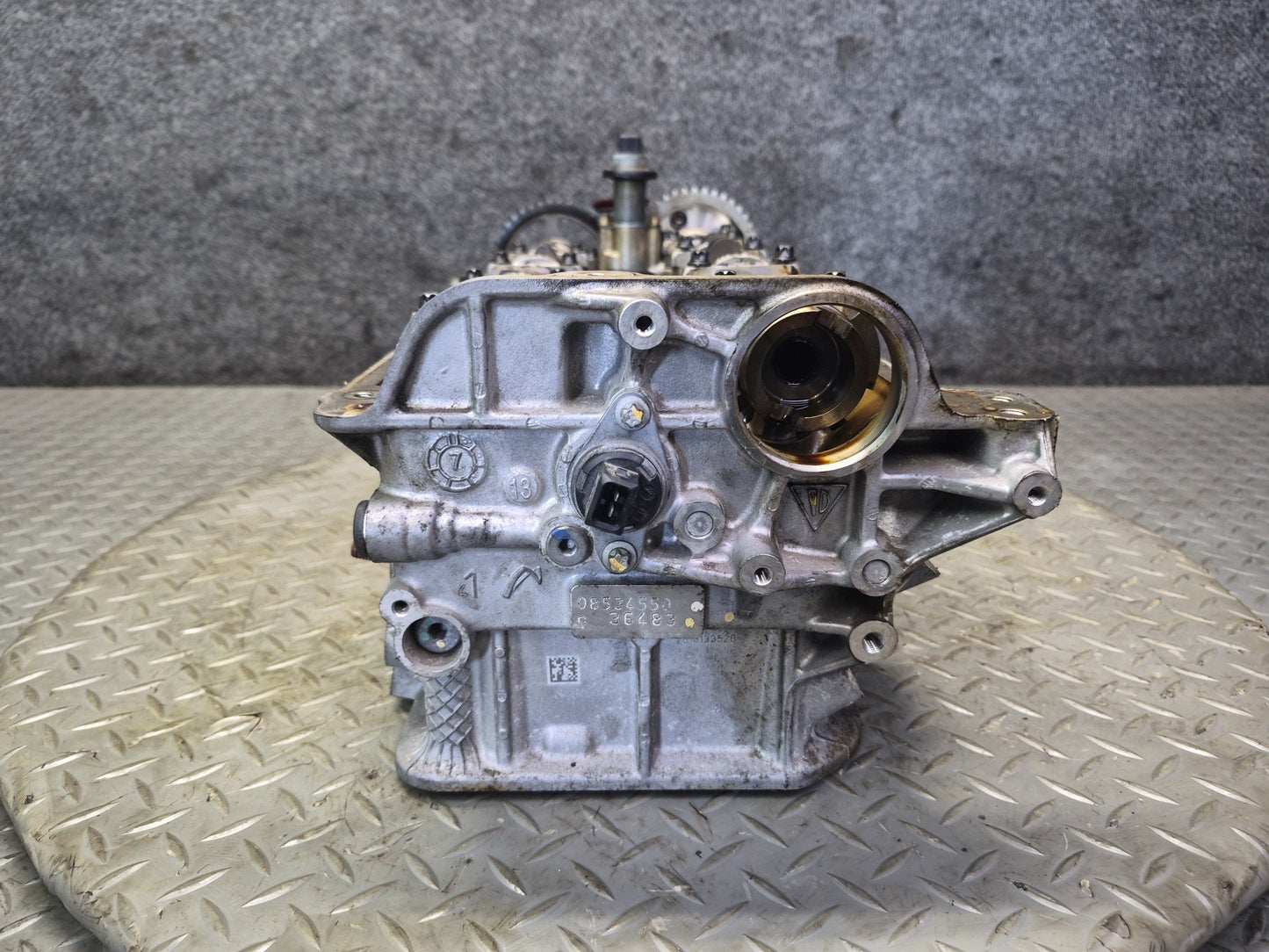 13-14 Porsche Cayenne 958 GTS 4.8L M48.02 Engine Left Cylinder Head w Camshafts