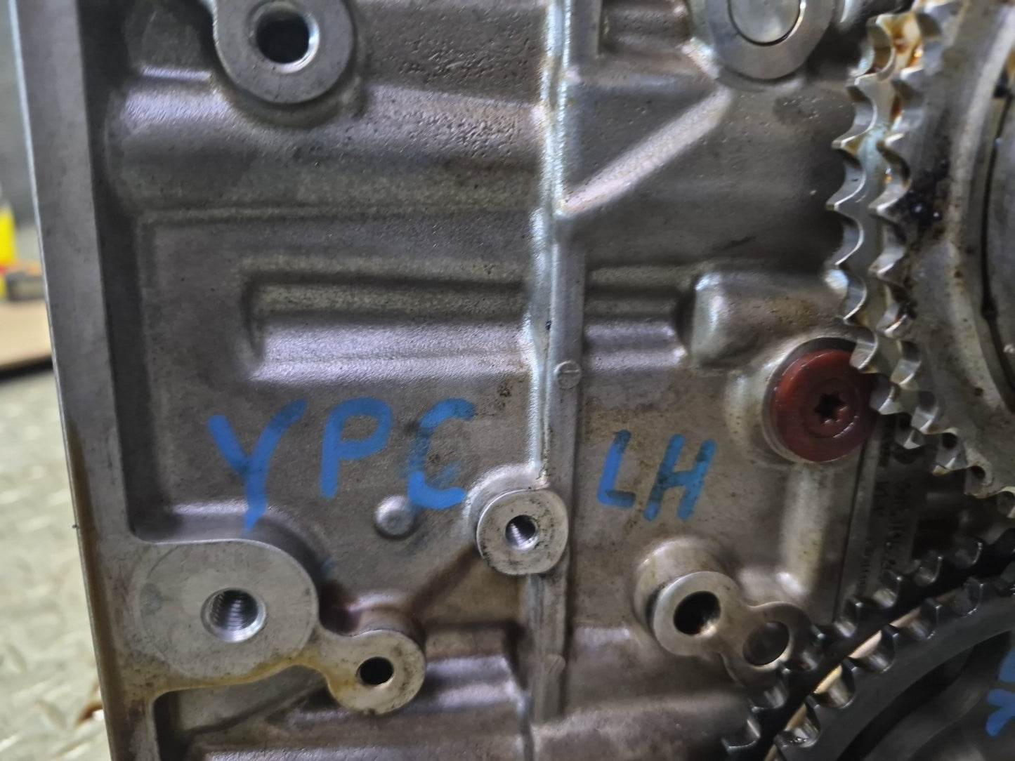 13-14 Porsche Cayenne 958 GTS 4.8L M48.02 Engine Left Cylinder Head w Camshafts