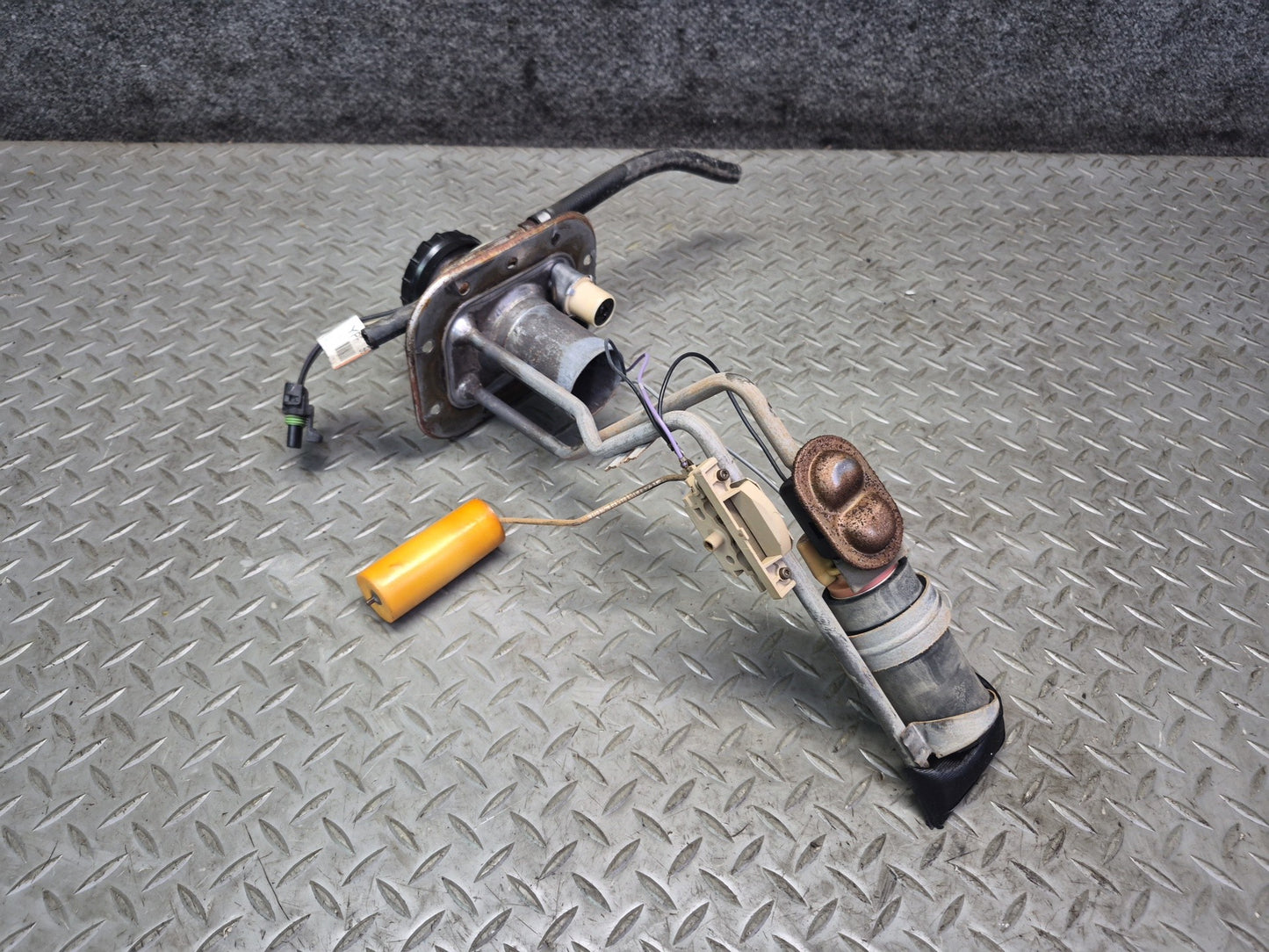 89-96 Chevrolet Corvette C4 Fuel Pump Level Sensor Sending Unit OEM