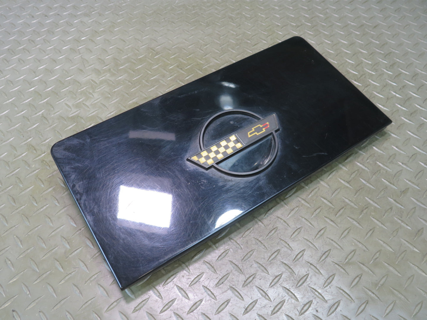 86-95 Chevrolet Corvette C4 Fuel Door Lid Cover w Emblem Logo OEM