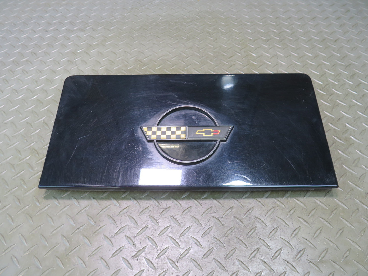 86-95 Chevrolet Corvette C4 Fuel Door Lid Cover w Emblem Logo OEM