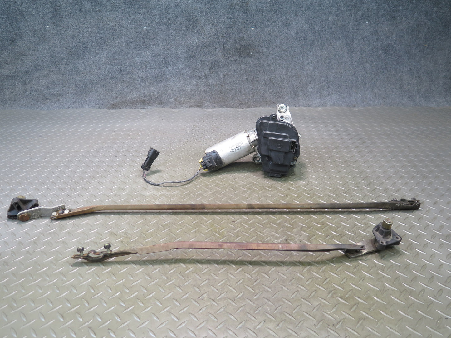 84-96 Chevrolet Corvette C4 Windshield Wiper Transmission Linkage w Motor OEM