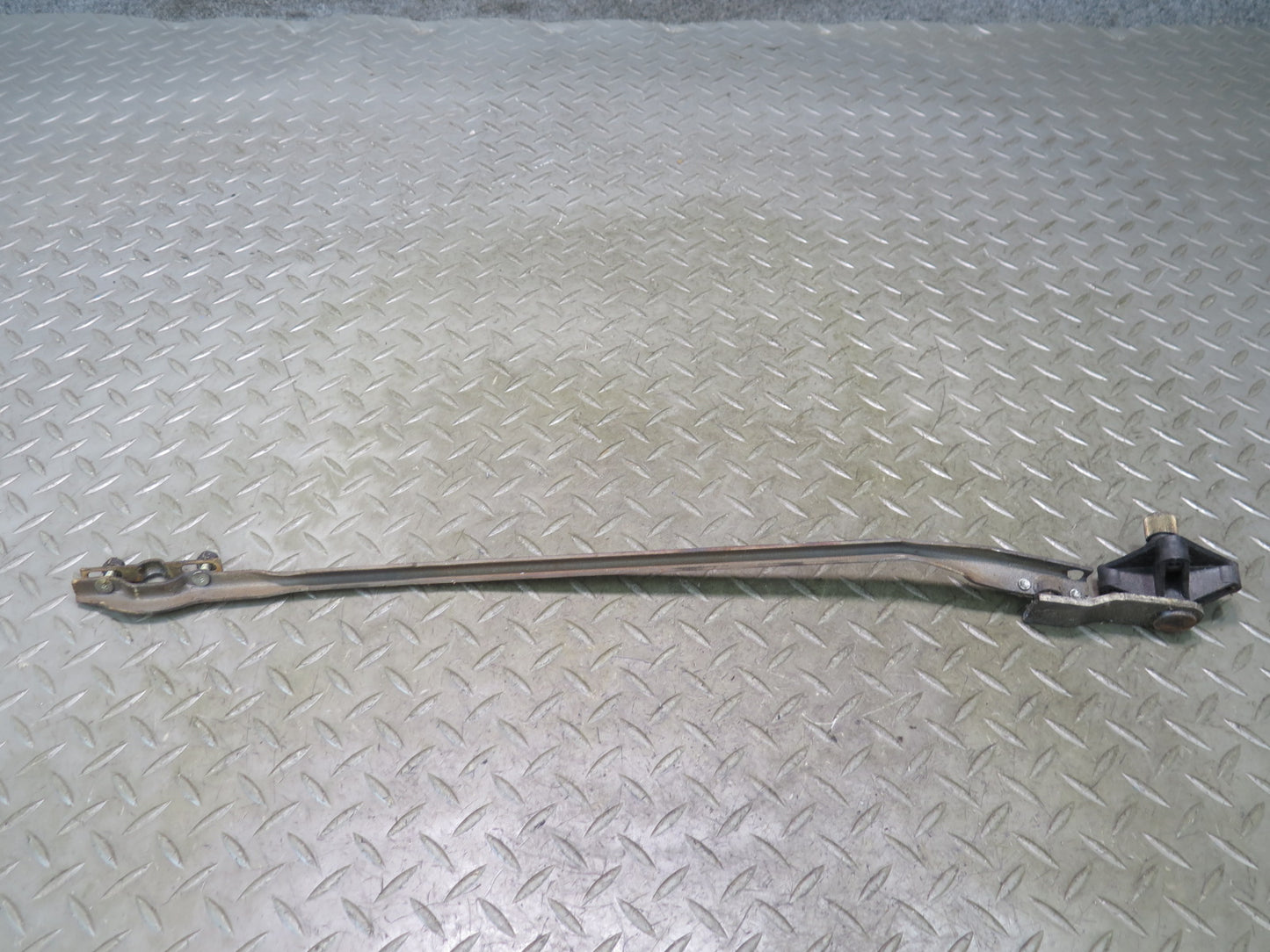 84-96 Chevrolet Corvette C4 Windshield Wiper Transmission Linkage w Motor OEM