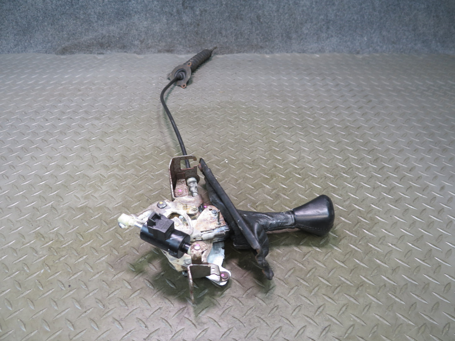 94-96 Chevrolet Corvette C4 A/T Automatic Transmission Shifter w Cable OEM