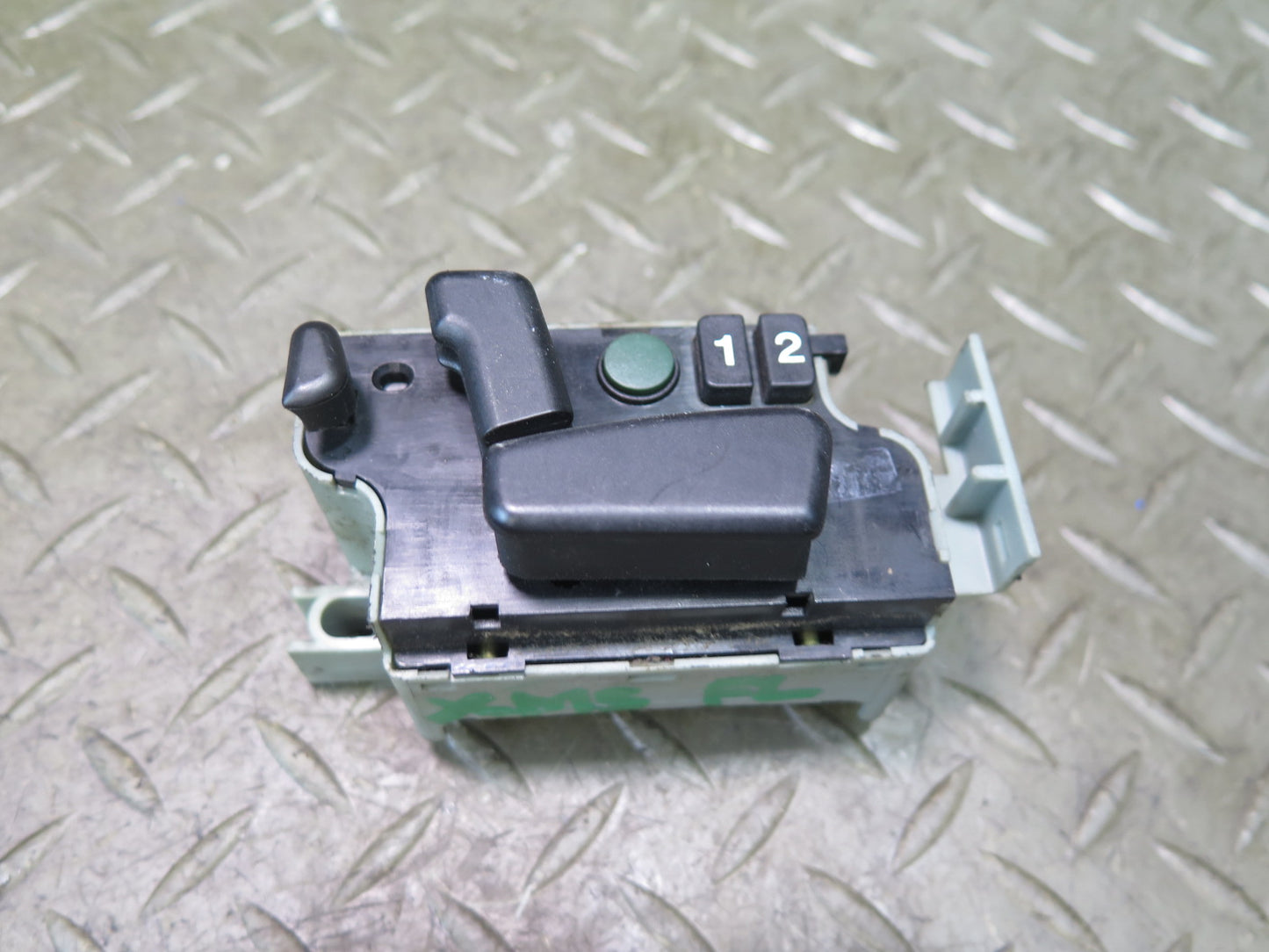 86-91 Mercedes W126 560SEL Front Left Driver Seat Adjustment Memory Switch OEM