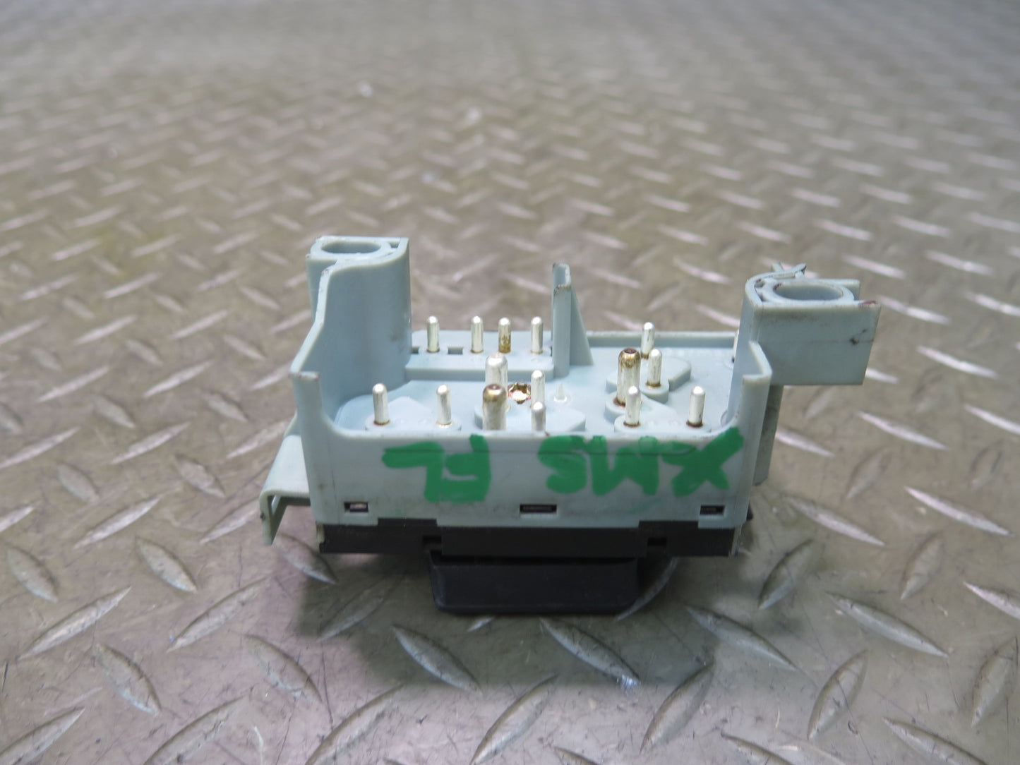 86-91 Mercedes W126 560SEL Front Left Driver Seat Adjustment Memory Switch OEM