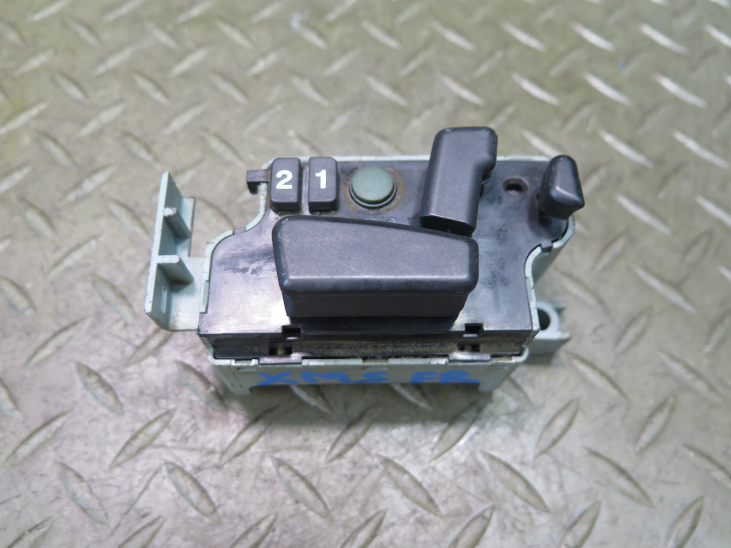 86-91 Mercedes W126 560SEL Front Right Pass Seat Adjustment Memory Switch OEM