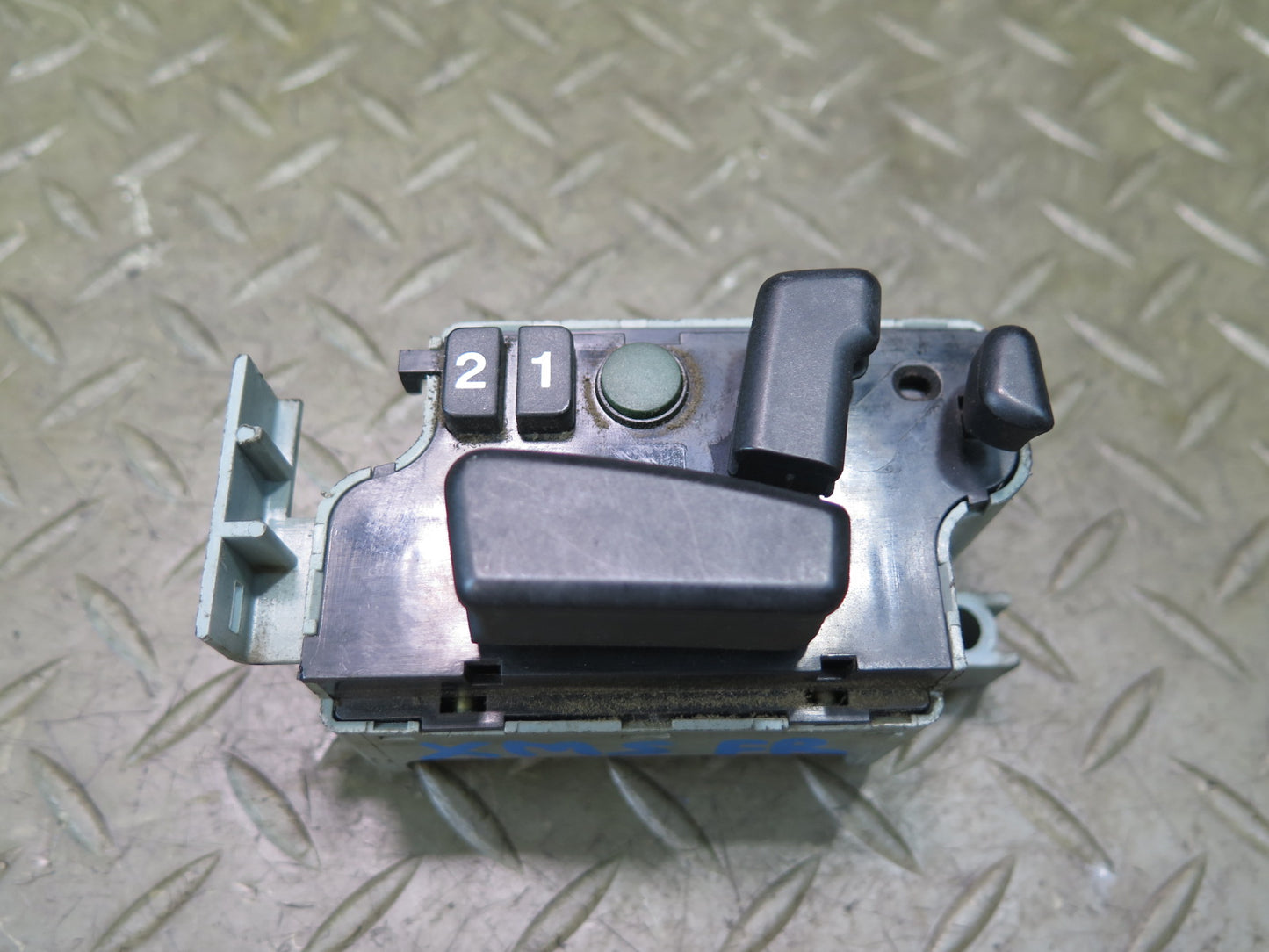 86-91 Mercedes W126 560SEL Front Right Pass Seat Adjustment Memory Switch OEM