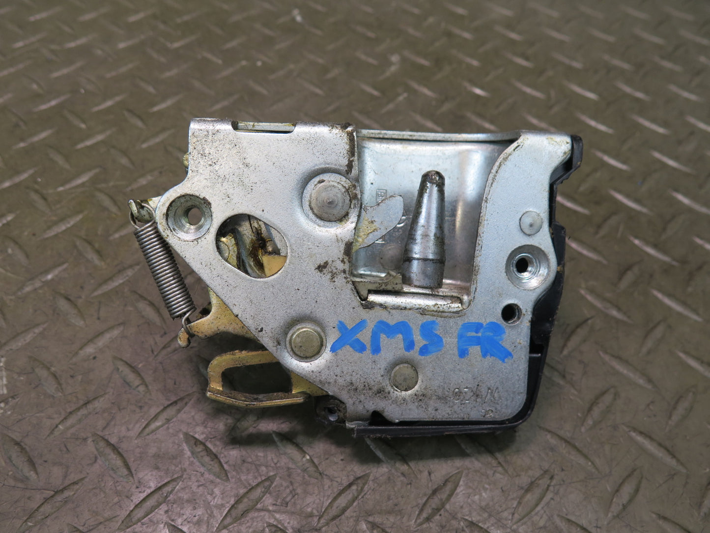 86-91 Mercedes W126 560SEL Front Right Door Lock Latch OEM
