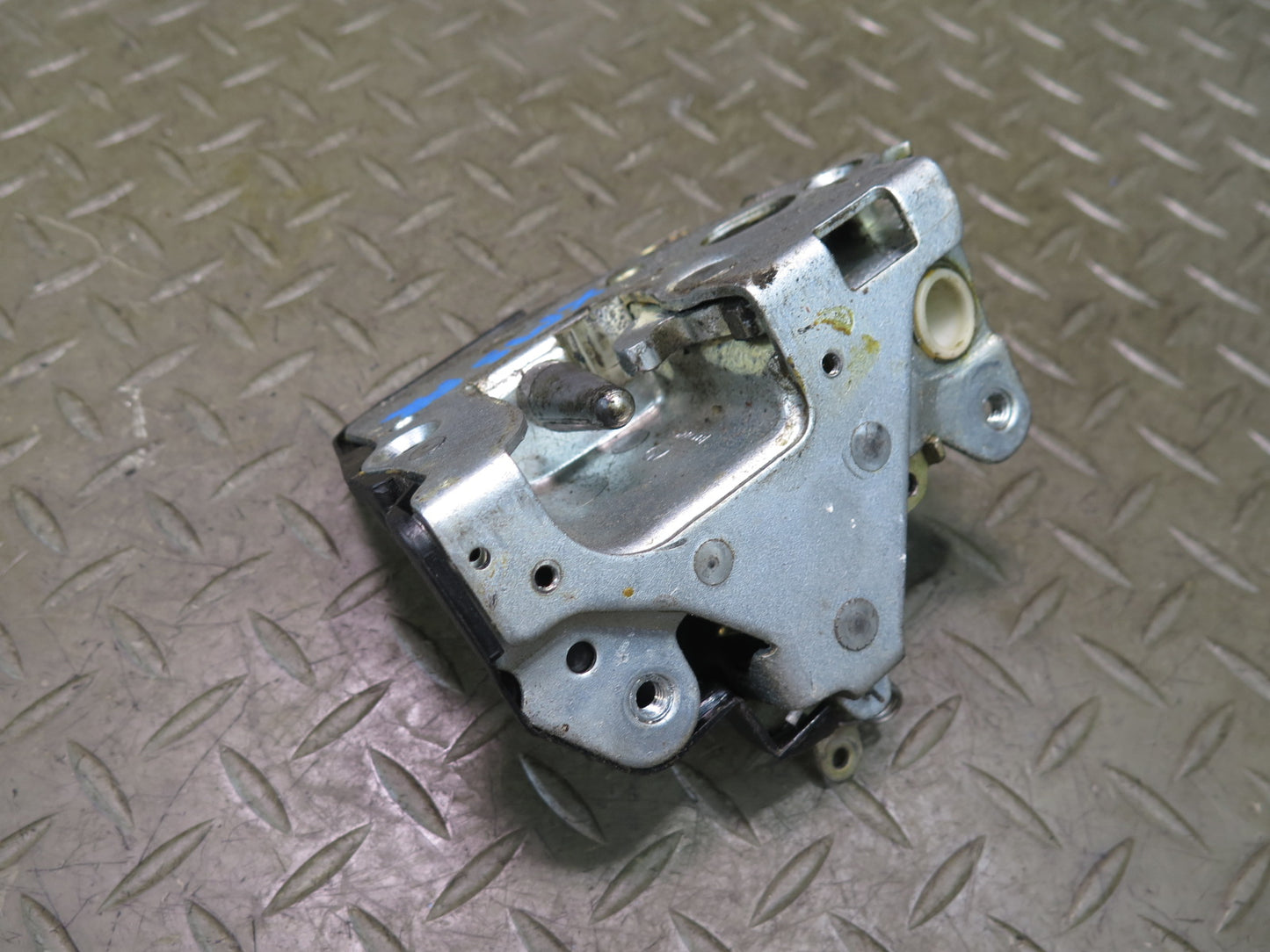 86-91 Mercedes W126 560SEL Front Right Door Lock Latch OEM