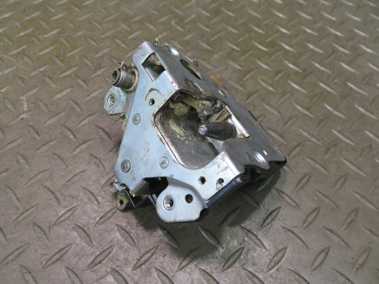 86-91 Mercedes W126 560SEL Front Left Door Lock Latch 1237230108 OEM