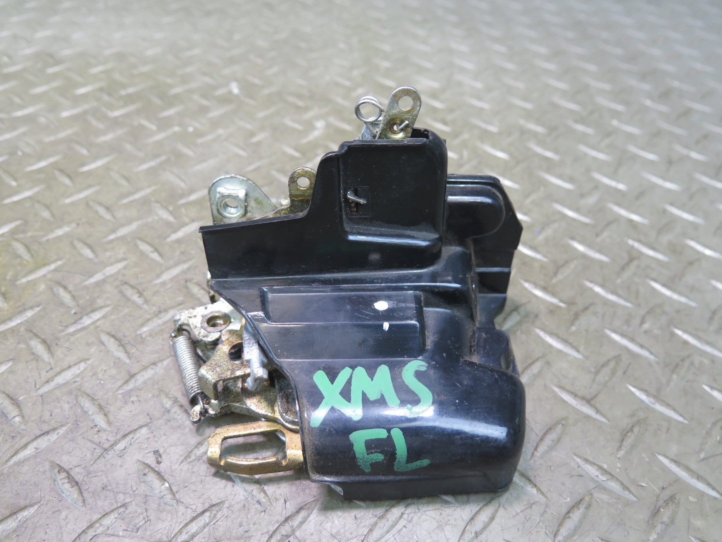 86-91 Mercedes W126 560SEL Front Left Door Lock Latch 1237230108 OEM