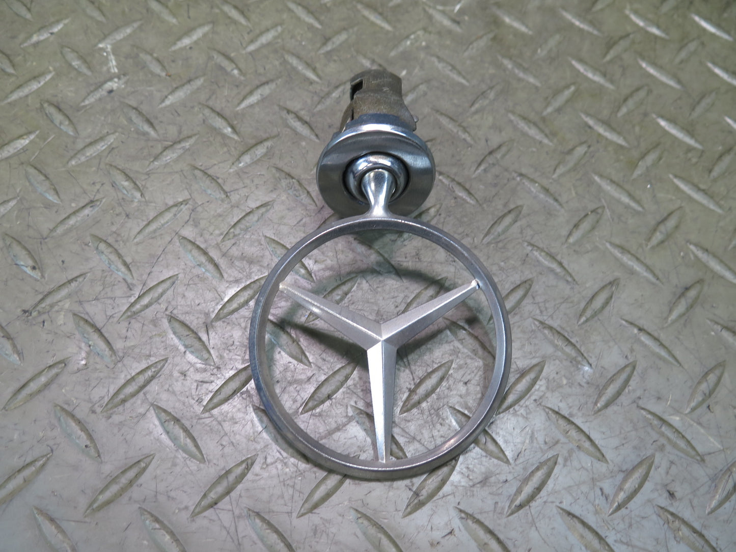86-91 Mercedes W126 Front Hood Emblem Logo Star Badge OEM