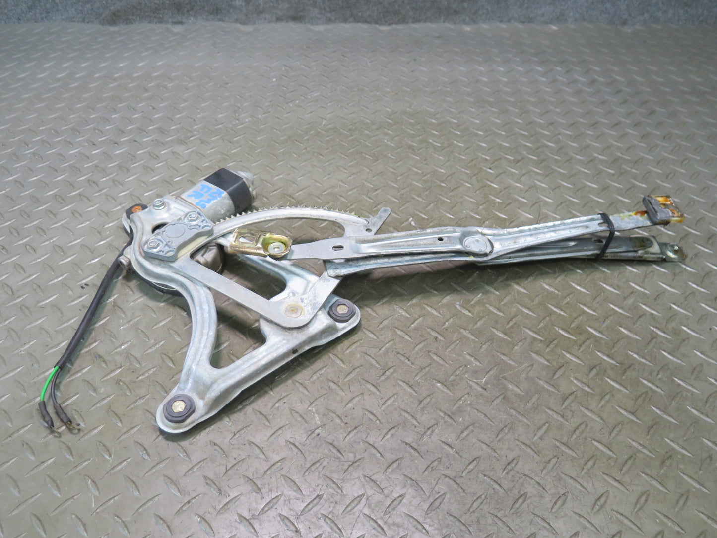 86-91 Mercedes W126 560SEL Sedan Front Right Door Window Regulator w Motor OEM