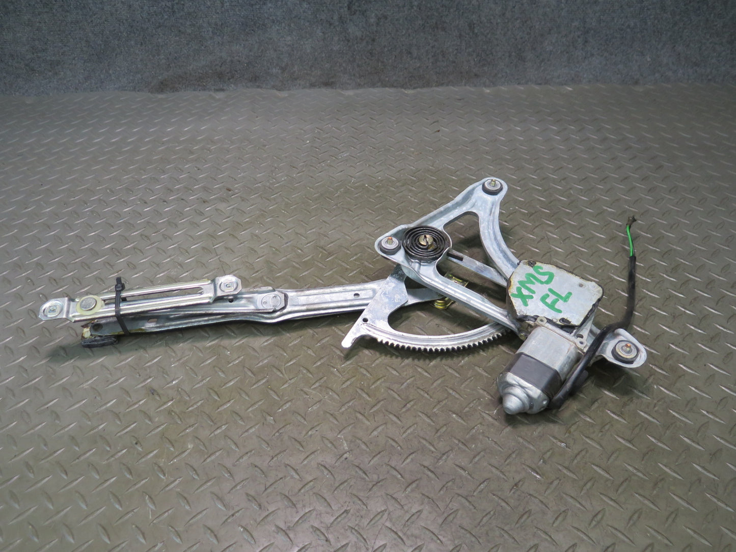 86-91 Mercedes W126 560SEL Sedan Front Left Door Window Regulator w Motor OEM