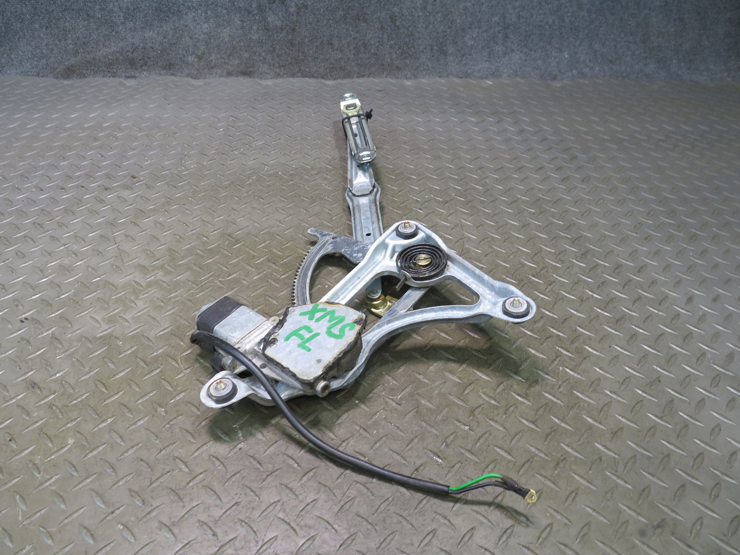 86-91 Mercedes W126 560SEL Sedan Front Left Door Window Regulator w Motor OEM