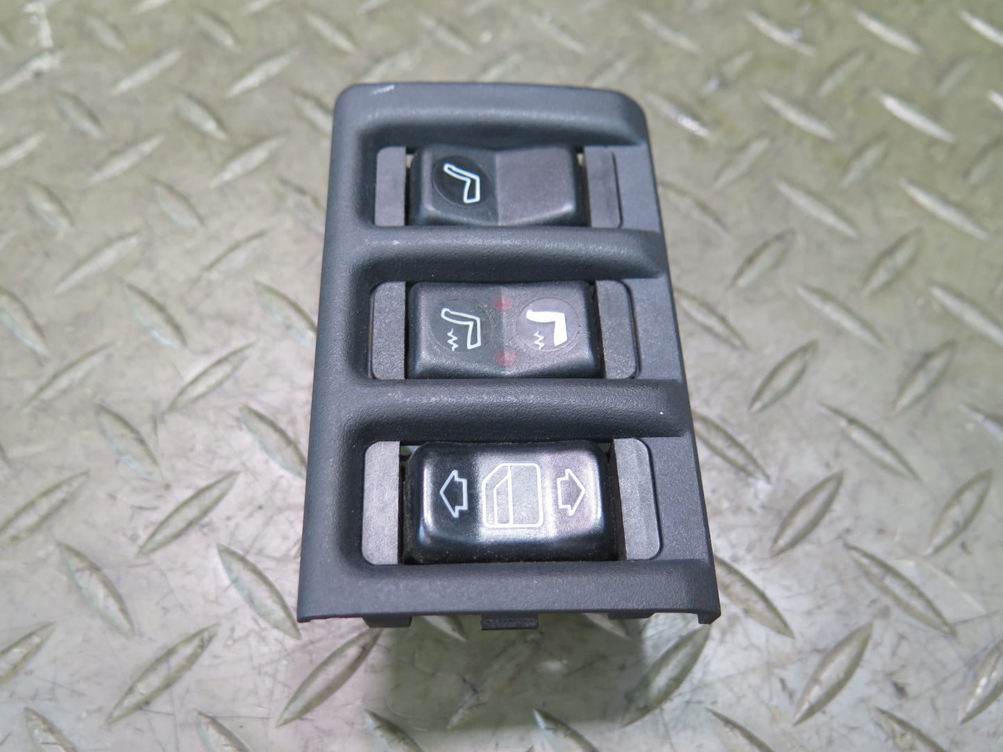 86-91 Mercedes W126 560SEL Rear Right Heated Seat Window Button Switch OEM