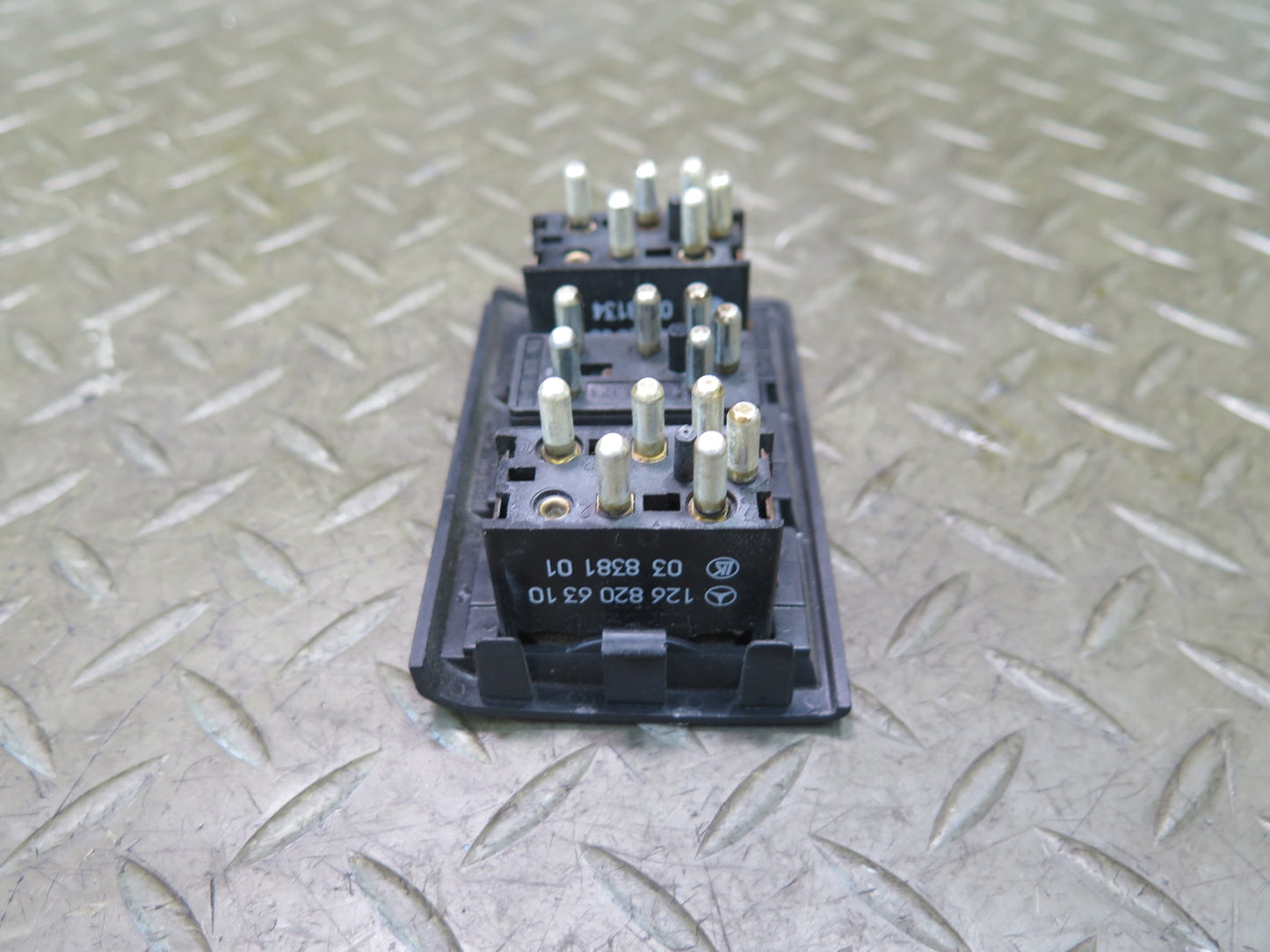 86-91 Mercedes W126 560SEL Rear Right Heated Seat Window Button Switch OEM