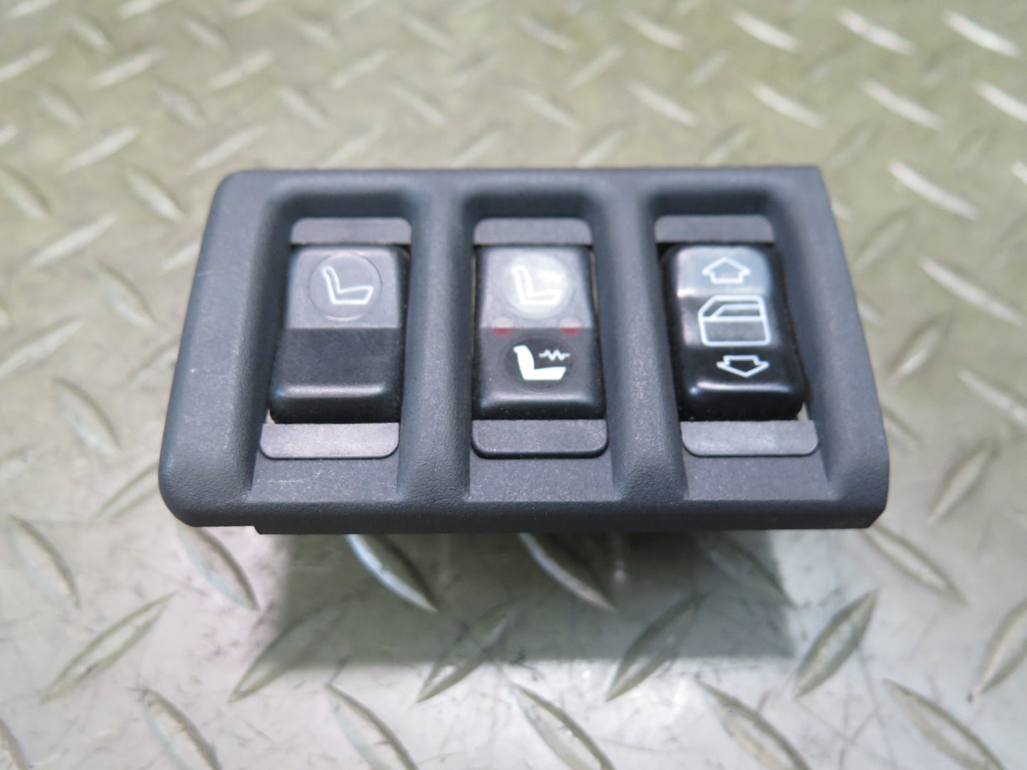 86-91 Mercedes W126 560SEL Rear Left Heated Seat Window Button Switch OEM