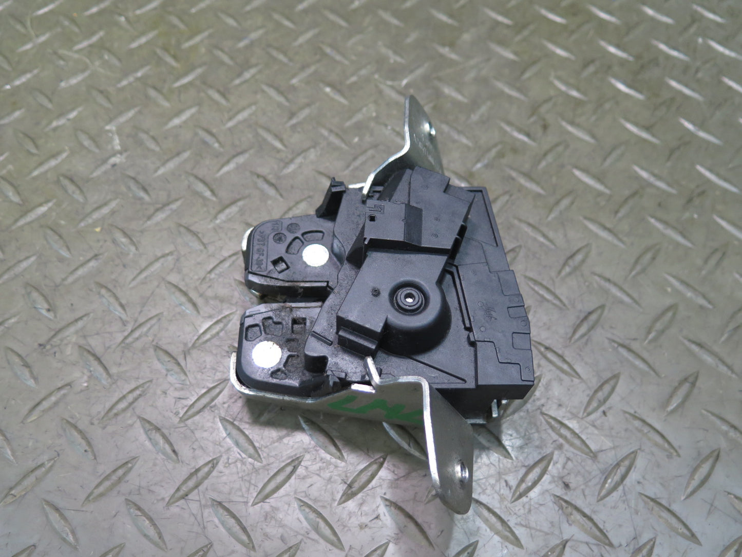 2012-2015 Mercedes X166 W166 Ml-class Rear Trunk Tailgate Lock Latch 2047400735
