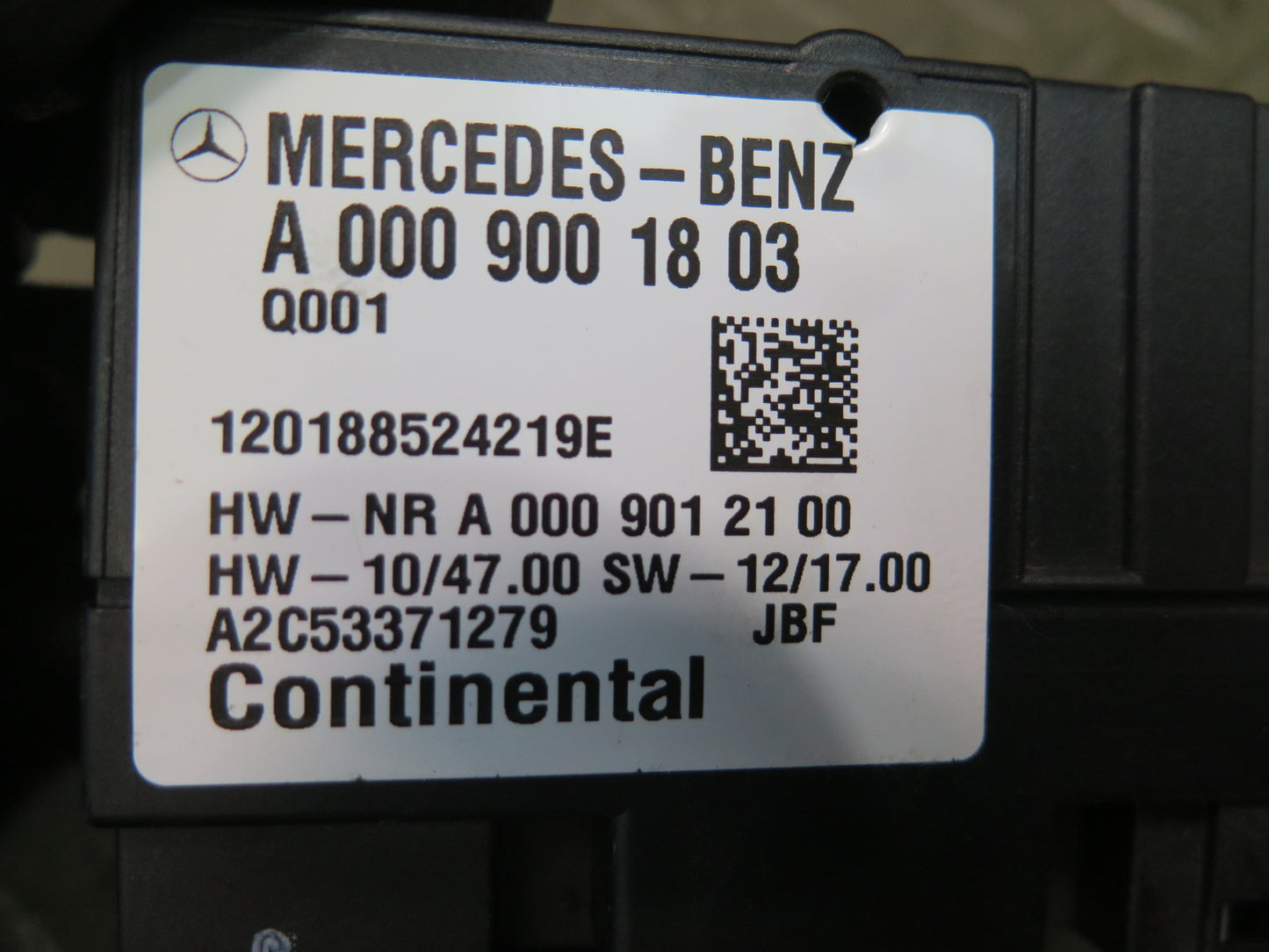 2012-2015 Mercedes X166 W166 Ml-class Fuel Pump Control Module 0009001803