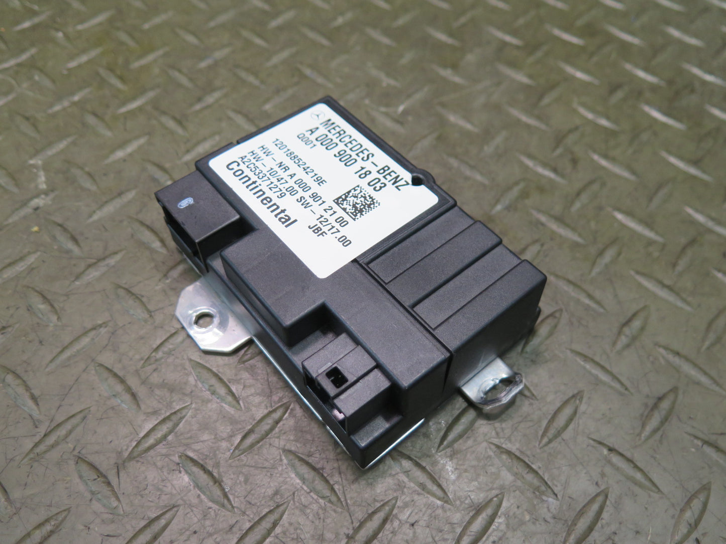 2012-2015 Mercedes X166 W166 Ml-class Fuel Pump Control Module 0009001803