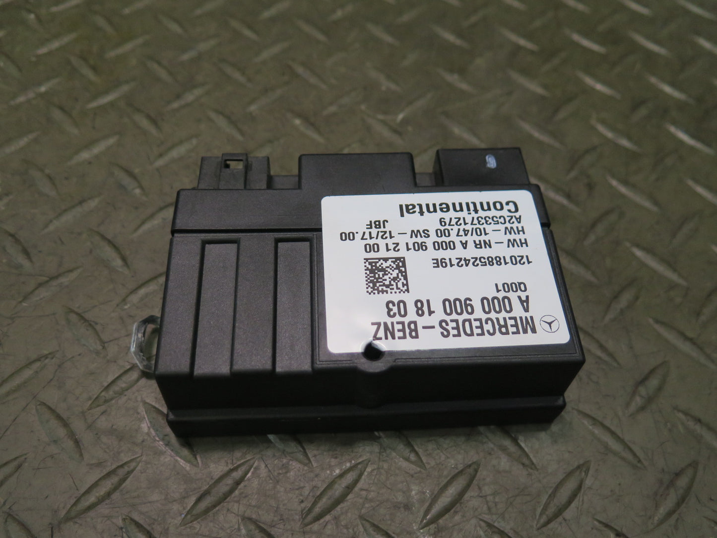 2012-2015 Mercedes X166 W166 Ml-class Fuel Pump Control Module 0009001803