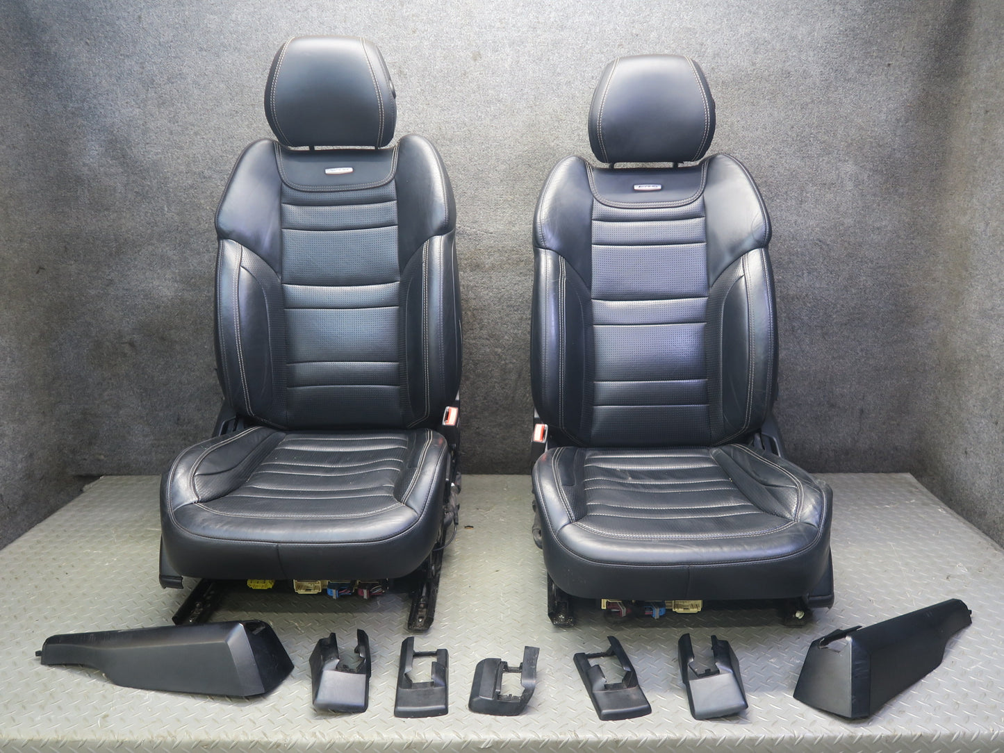 12-15 Mercedes W166 ML AMG Front & Rear Leather Sport Seat Black Anthracite Set
