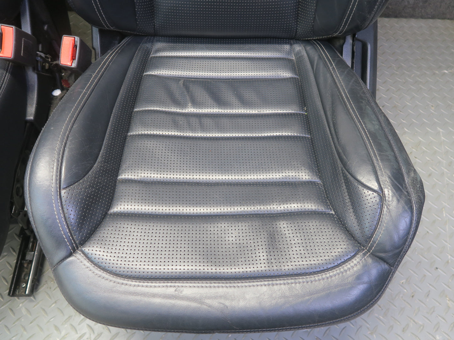 12-15 Mercedes W166 ML AMG Front & Rear Leather Sport Seat Black Anthracite Set