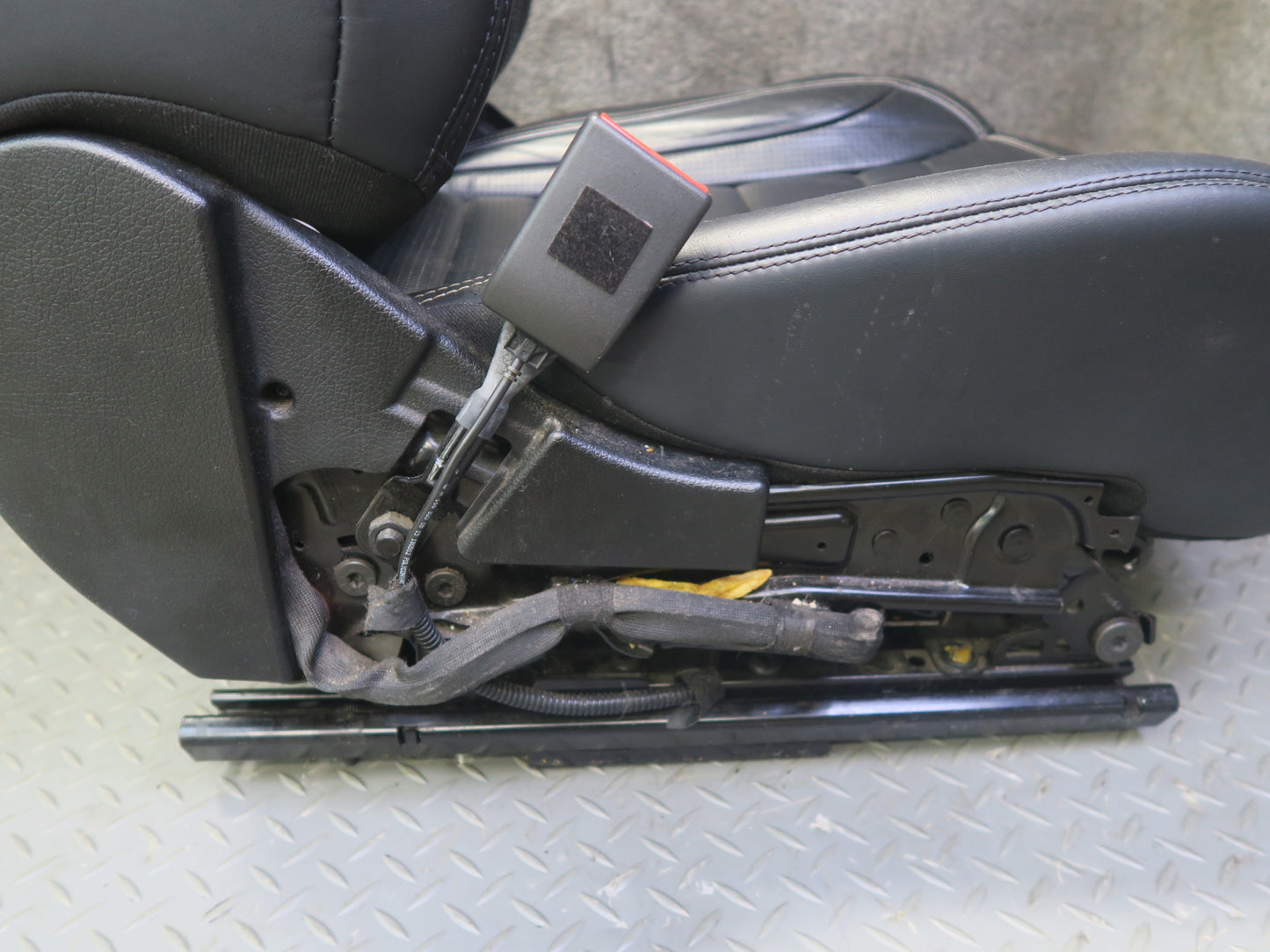 12-15 Mercedes W166 ML AMG Front & Rear Leather Sport Seat Black Anthracite Set