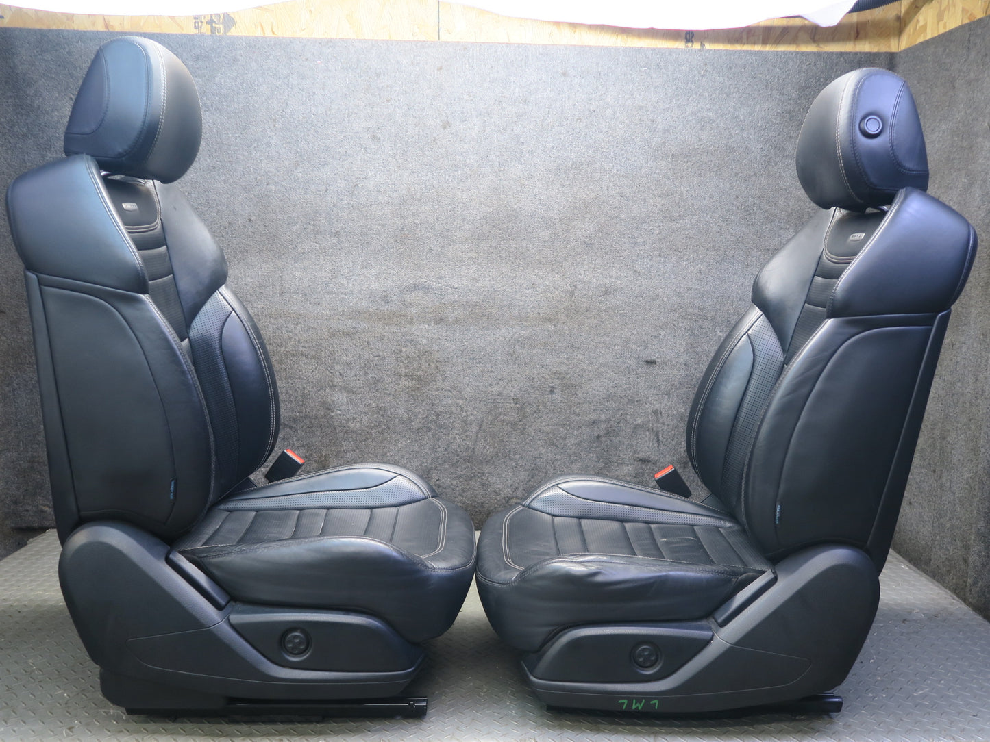 12-15 Mercedes W166 ML AMG Front & Rear Leather Sport Seat Black Anthracite Set