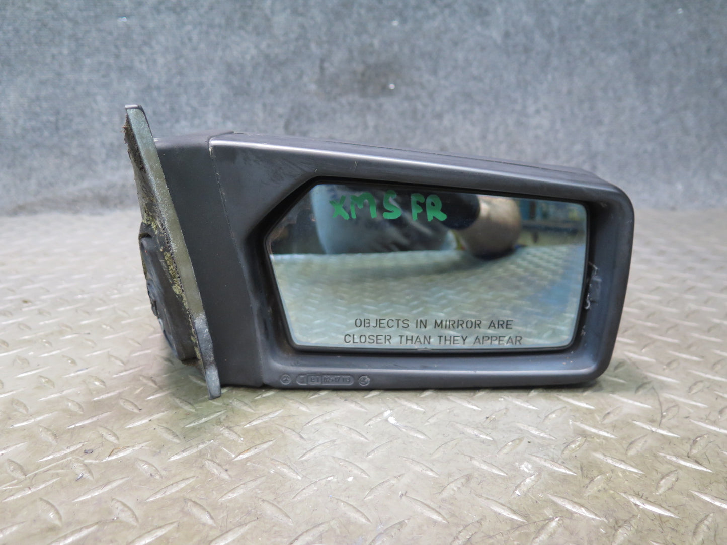 86-91 Mercedes W126 Right Door Exterior Side View Mirror Glass Discoloration