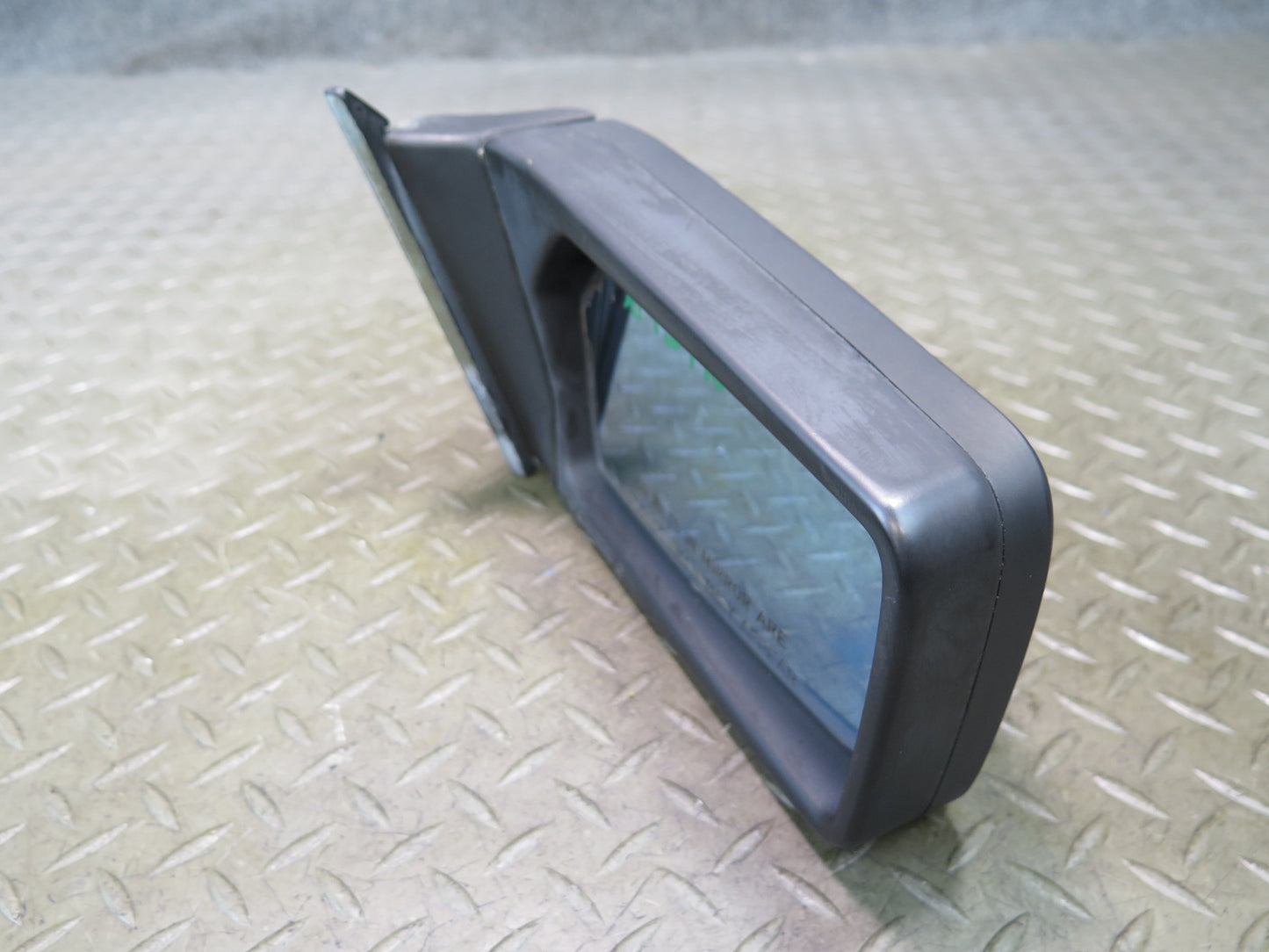 86-91 Mercedes W126 Right Door Exterior Side View Mirror Glass Discoloration