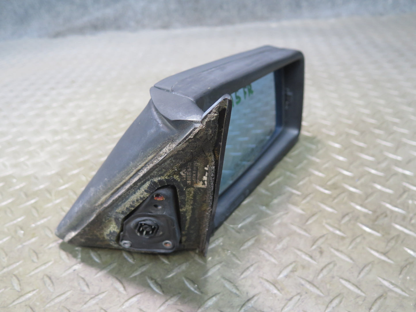 86-91 Mercedes W126 Right Door Exterior Side View Mirror Glass Discoloration