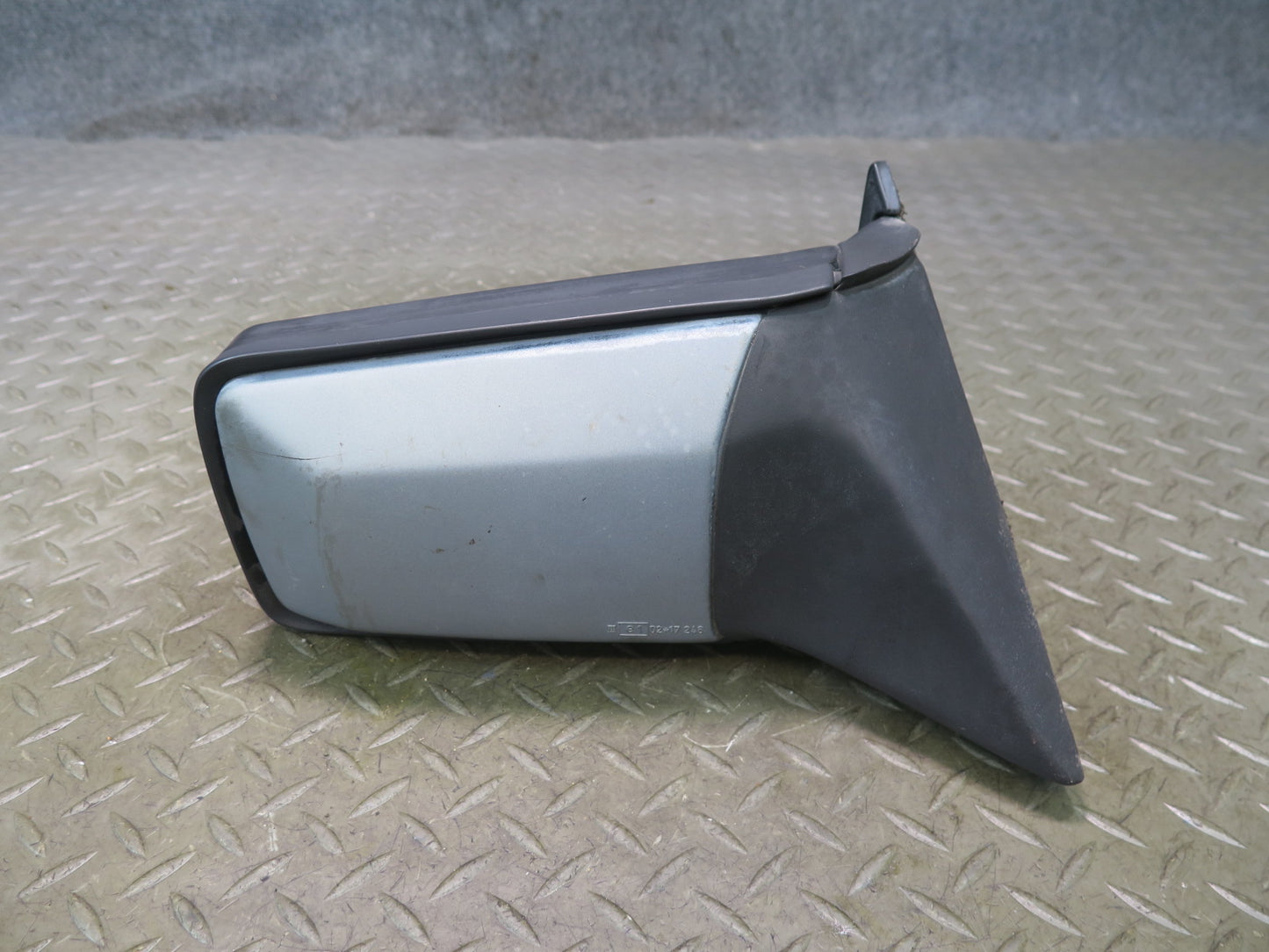 86-91 Mercedes W126 Right Door Exterior Side View Mirror Glass Discoloration