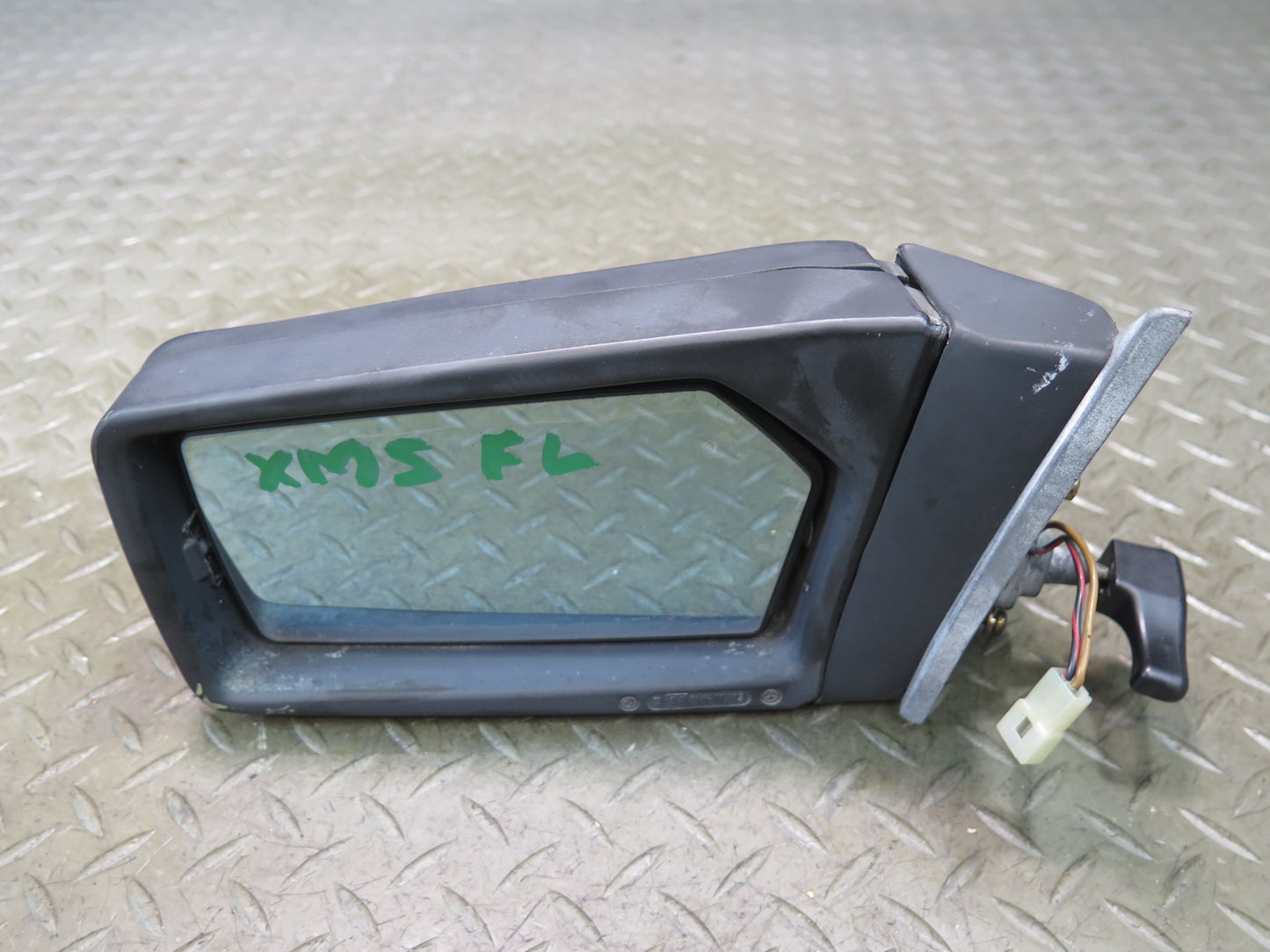 86-91 Mercedes W126 Left Door Exterior Side View Heat Mirror Glass Discoloration