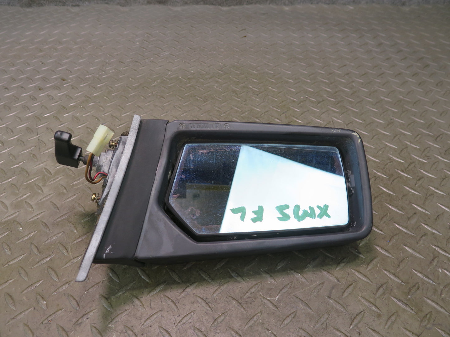 86-91 Mercedes W126 Left Door Exterior Side View Heat Mirror Glass Discoloration