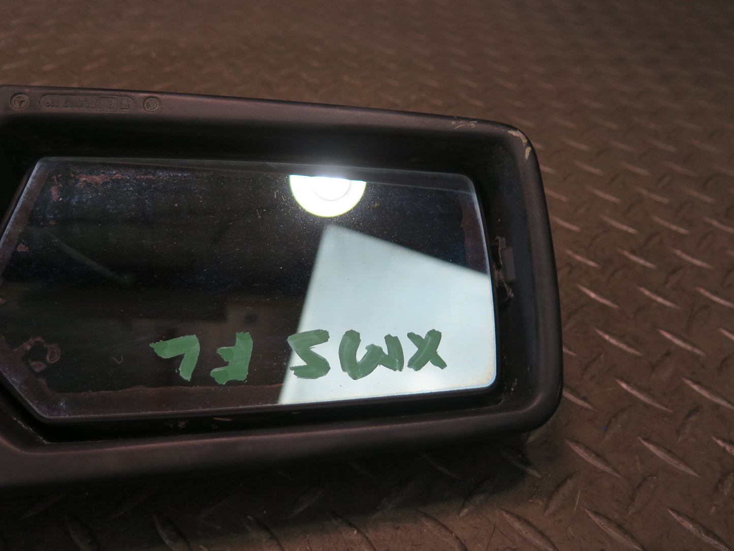 86-91 Mercedes W126 Left Door Exterior Side View Heat Mirror Glass Discoloration