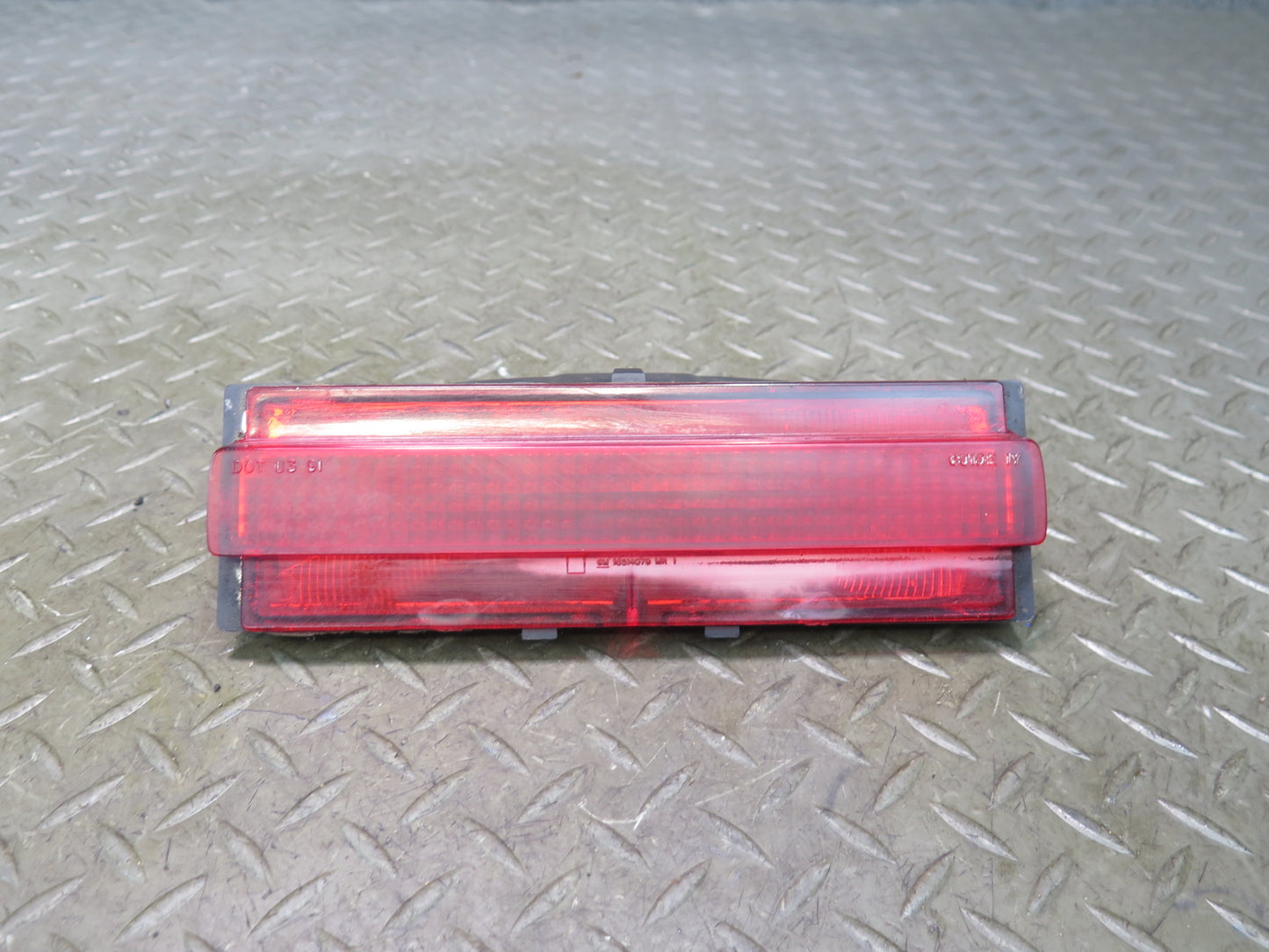 91-96 Chevrolet Corvette C4 Rear Center 3RD Third Brake Light 16514080 OEM